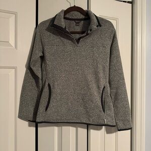 Gray Eddie Bauer fleece pullover with front pocket. Size XS